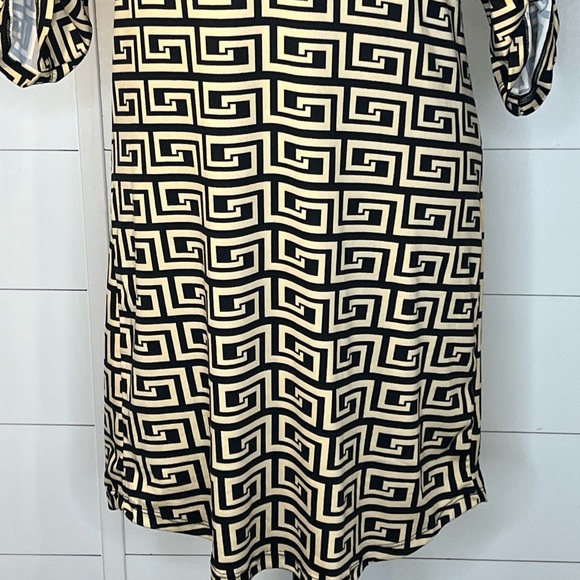 ABSOLUTELY ❤️ IT FORM FITTED DRESS SZ L - Picture 2 of 7